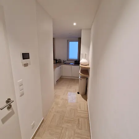 Core Mirrorview-parking And Breakfast Apartment