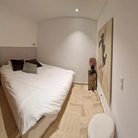 Daire Core Mirrorview-parking And Breakfast