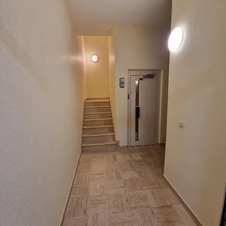 Core Mirrorview-parking And Breakfast Apartment Luxembourg