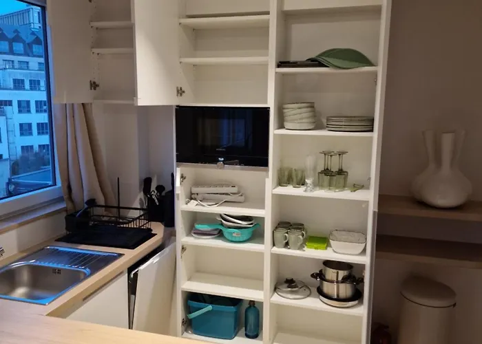 Core Mirrorview- Breakfast At *